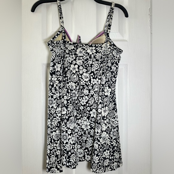 It Figures! One Piece Bathing Suit Womens 12 Tankini Style Padded Top Nylon - Picture 4 of 11